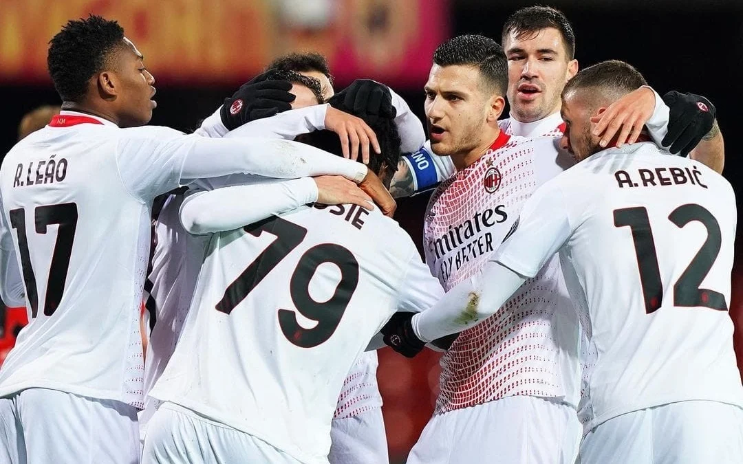 Kudeta Tim Tetangga, AC Milan Pimpin Klasemen Serie A Kudeta Tim Tetangga, AC Milan Pimpin Klasemen Serie A
