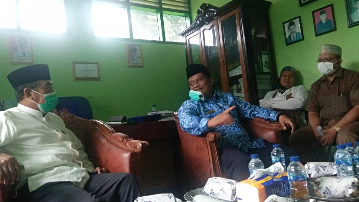 Pegawai Kemenag Akan Didorong Salurkan Zakat Mal melalui Baznas Pegawai Kemenag Akan Didorong Salurkan Zakat Mal melalui Baznas