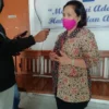 orang pertama divaksin di karawang