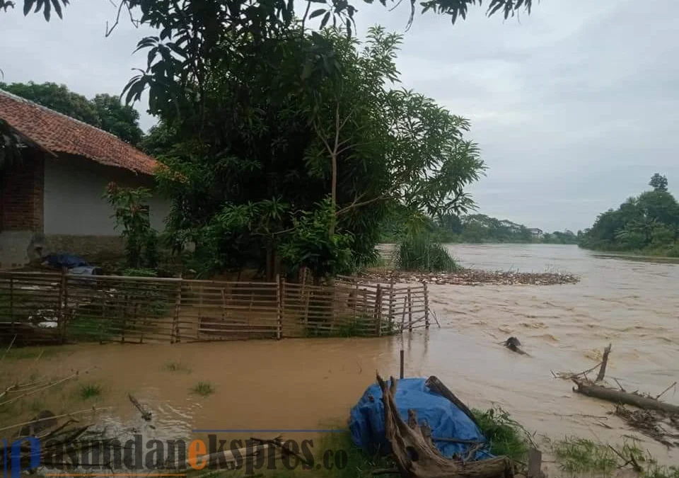 Sungai Cipunagara subang