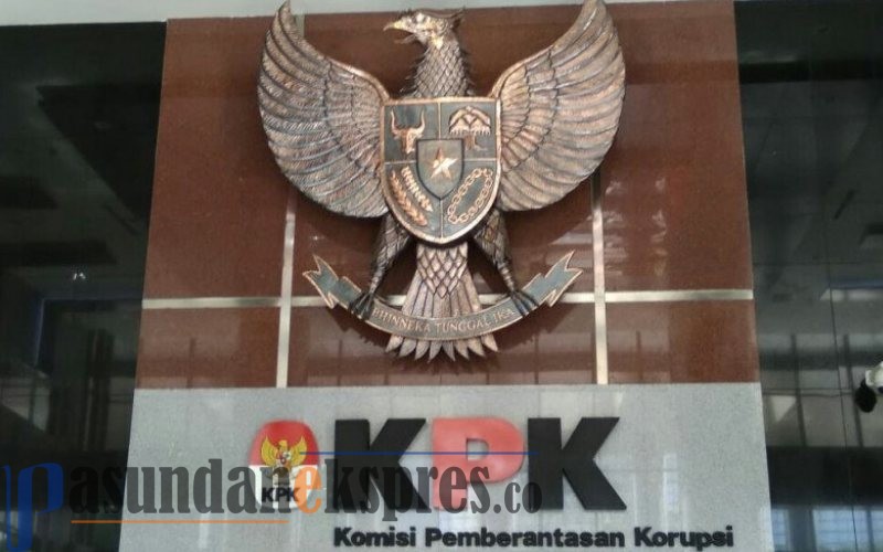 Terima Suap Pengerjaan Infrastruktur Sejak 2008, Mantan Walikota Banjar Ditahan KPK