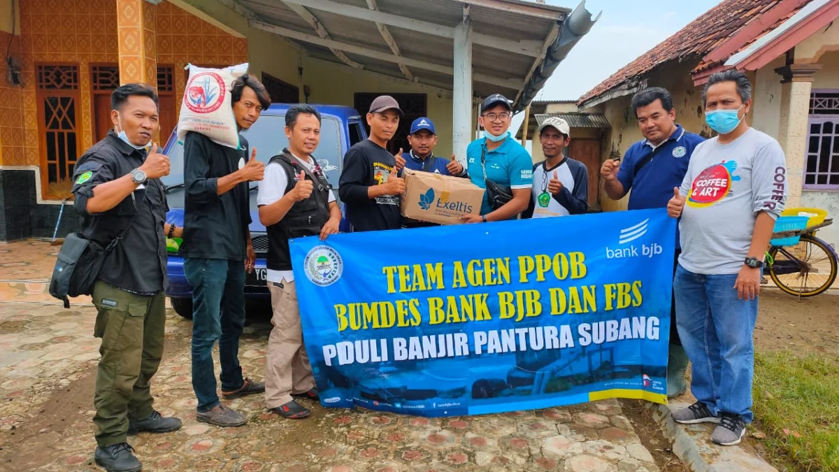 Forum Bumdes dan bank bjb Salurkan Bantuan untuk Korban Banjir ke Legonkulon