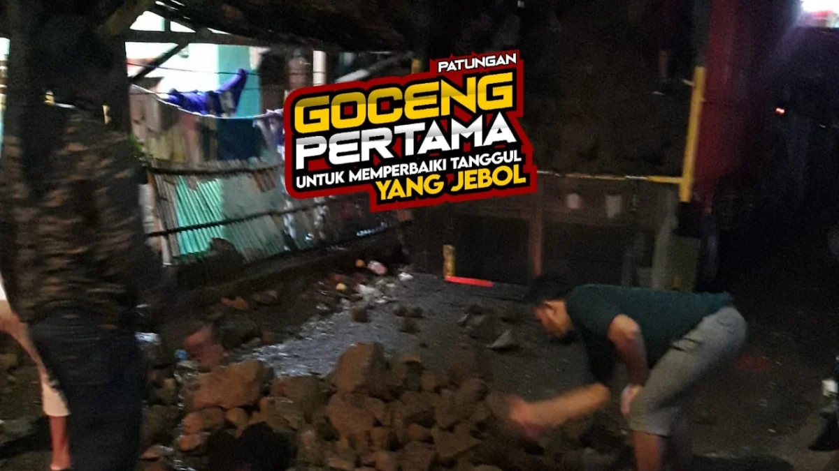 Malam Ini Pemuda Subang Utara, Kirim 12 Truk Material untuk Tanggul Cipunagara yang Jebol, Dilanjut Besok!