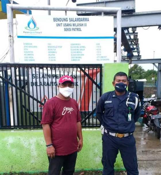 Minta Tutup Aliran Air ke Pamanukan, Kades Lengkong Jaya Datangi Operator Bendungan Salam Darma