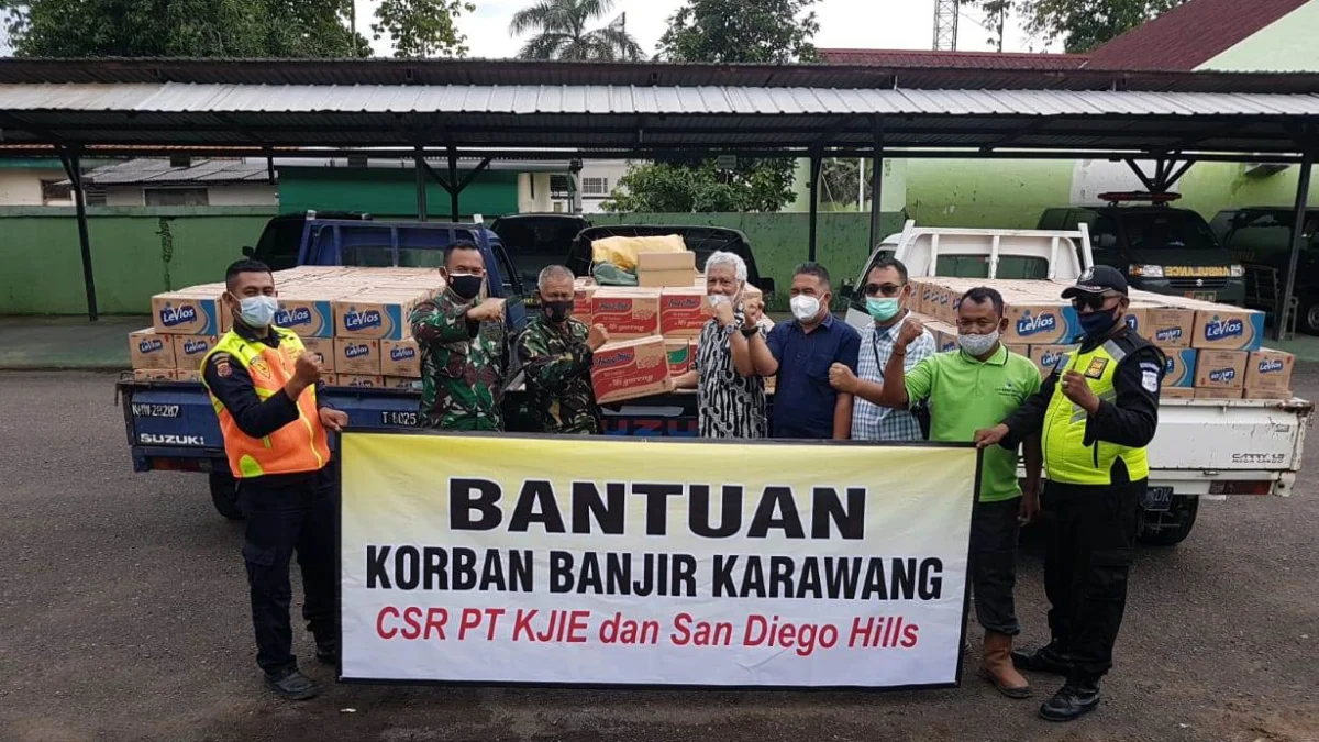 PT KJIE Salurkan Bantuan untuk Korban Banjir Karawang