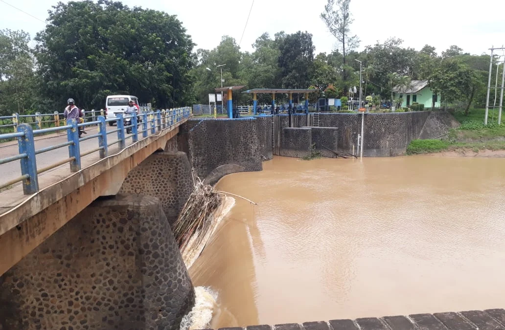 Bendung Macan Desa Bendungan Kecamatan Pagaden Barat