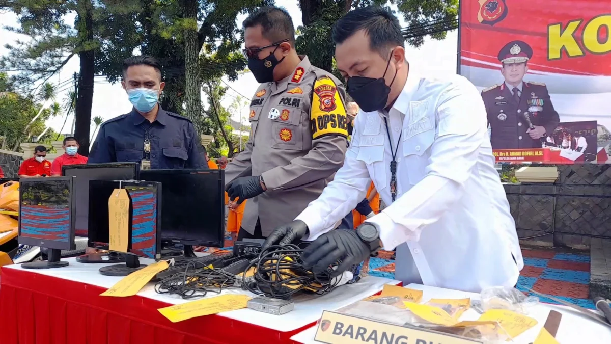 Pencuri Spesialis Perkantoran Dibekuk Polres Subang