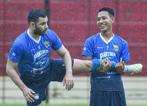 Sore Ini Persib Vs Persiraja, Robert: Kemenangan Menjadi Tujuan