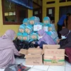 As-Syifa Al-Khoeriyyah Berbagi Kado Lebaran Anak Yatim