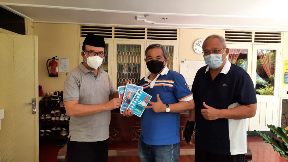 Bupati Banyumas Achmad Husein Undang Dr Aqua Dwipayana Motivasi Ribuan Jajarannya