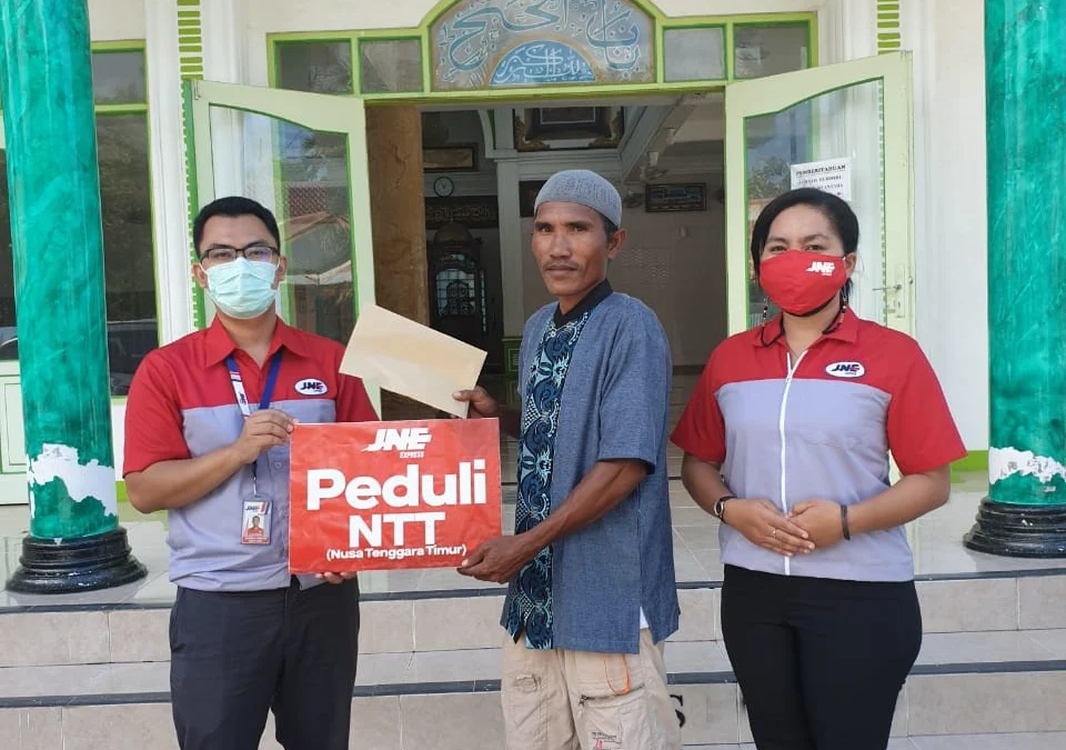 JNE Gratiskan Biaya Pengiriman Bantuan Bencana ke NTT, Juga Renovasi Tempat Ibadah