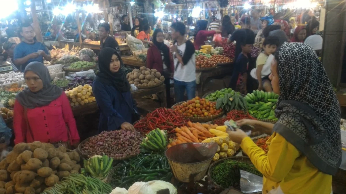 Stok Bahan Pokok Aman hingga Lebaran