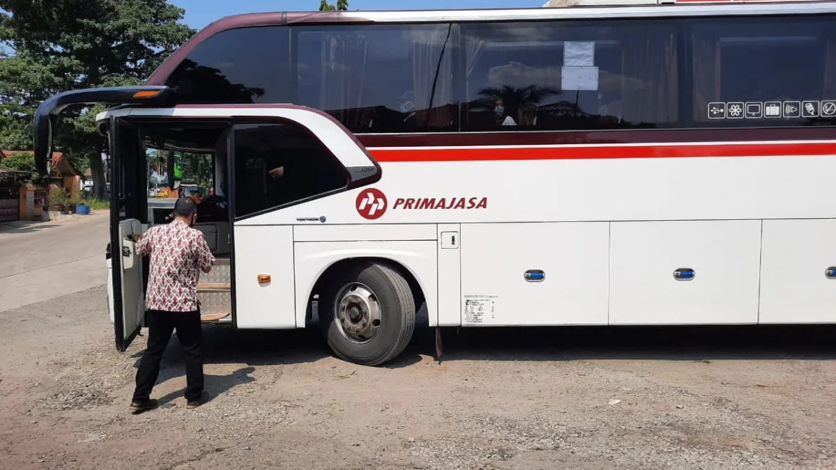 Larangan Mudik, Pengelola Bus Menjerit