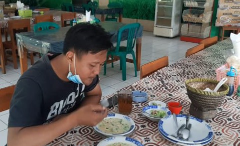 ADAM SUMARTO/PASUNDAN EKSPRES MELEGENDA: Sajian Soto Sadang Lama, salah satu kuliner khas Purwakarta yang rasanya melegenda.