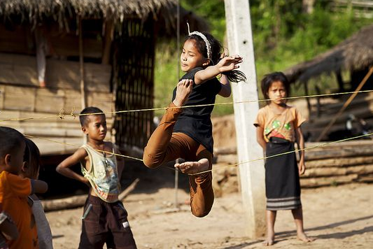 Sudah Mulai Langka, Ini Tujuh Jenis Permainan Tradisional Paling Seru Ini