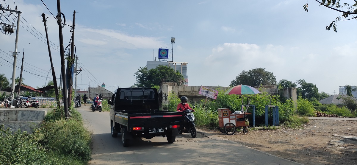 I LOVE KARAWANG Ada di KW 6 Bridge