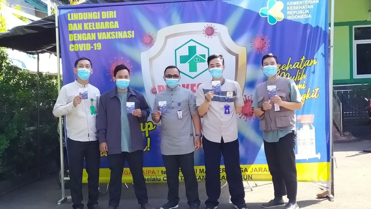 Persiapkan Belajar Tatap Muka, Guru dan Pegawai As-Syifa Boardingschool Wanareja Ikut Vaksinasi 