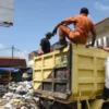 Dedi Mulyadi Angkut Sampah Kerahkan 10 Dump Truck, Ini Tanggapan DLH