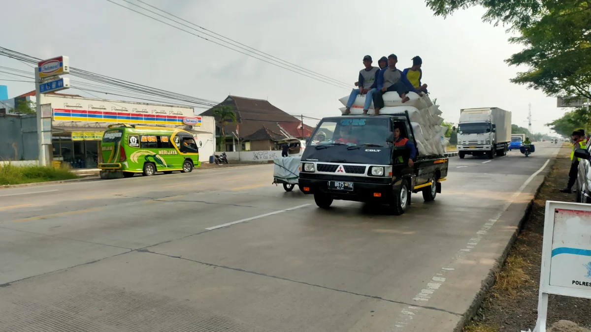 Jalur Pantura Lengang