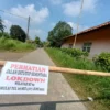 Dusun Waluya Desa Kutawaluya Dilockdown Satgas Covid-19 Karawang
