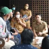 Aplikasi Lapor Kang Hengky