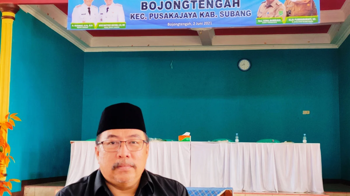 Camat Pusakajaya Drs Vino Subriadi