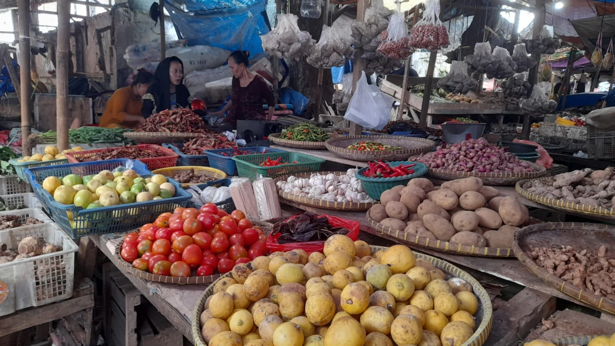 Pedagang Tolak Sembako Dikenakan PPN