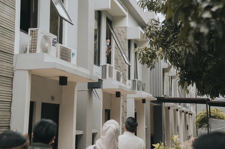 Ridwan Kamil Tinjau Tempat Isolasi