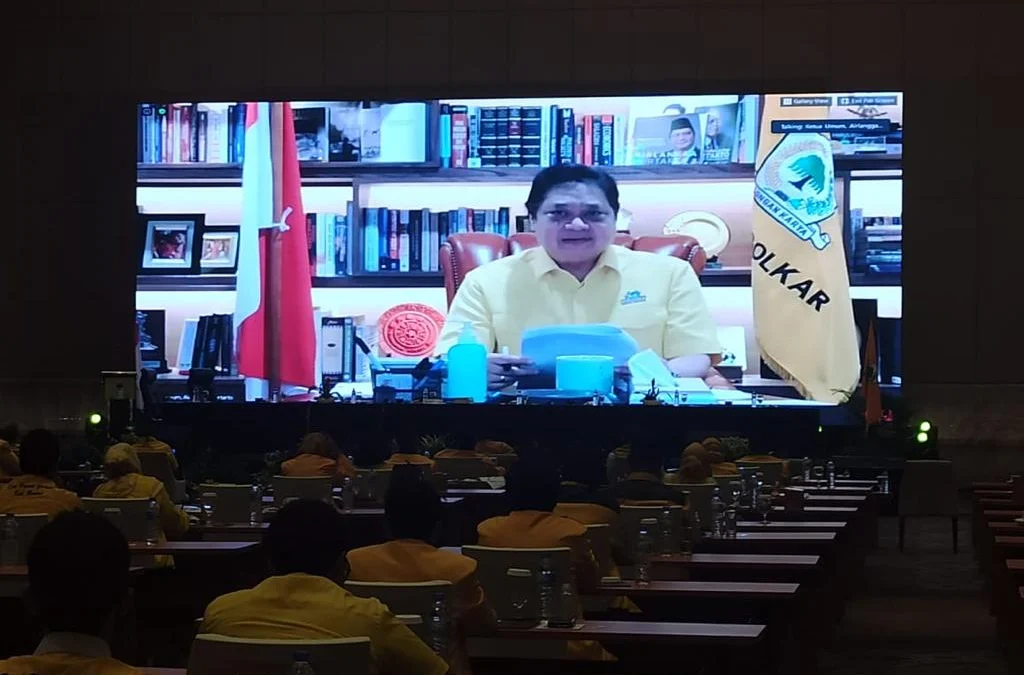 Airlangga Hartarto Minta Kader Golkar Ikut Partisipasi Tanggulangi Covid-19