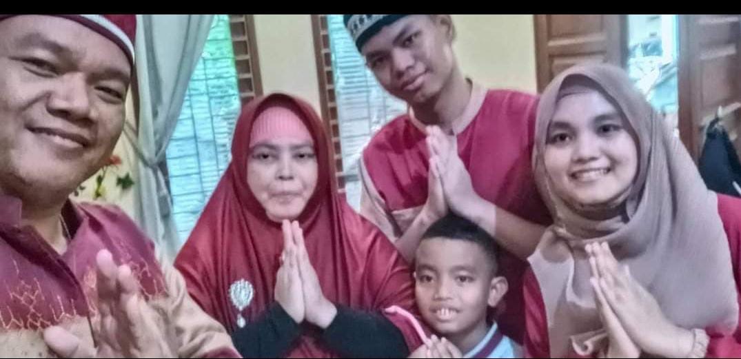 Orang Tua Meninggal Karena Covid-19, Tiga Bersaudara Jadi Yatim Piatu, Alhamdulilah Bupati Anne Jamin Pendidikan hingga Lulus