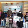 Tebar Senyum, YBM PLN UP3 Purwakarta Santuni 70 Anak Yatim dan Dhuafa