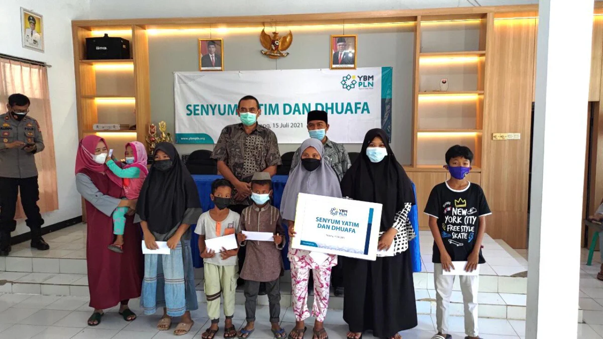 Tebar Senyum, YBM PLN UP3 Purwakarta Santuni 70 Anak Yatim dan Dhuafa