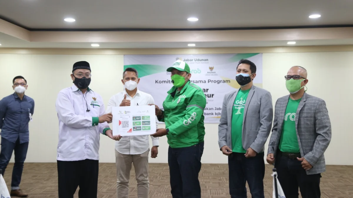 Kembangkan Cashless Society, bank bjb Gandeng Baznas Provinsi Jawa Barat dan Grab