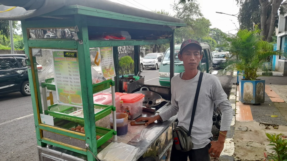 Pembelajaran Tatap Muka Ditunda, Pedagang Merana