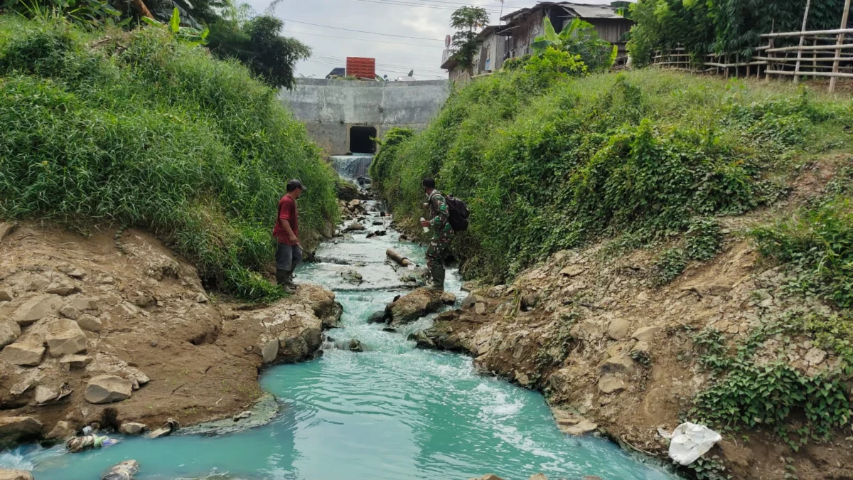 Pindo Deli 1 Akui Limbahnya Limpas hingga Ubah Warna Air dan Cemari Sungai Citarum