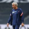 Ingin Dapatkan Trofi, Mourinho Tegaskan Tak Liburan di Roma
