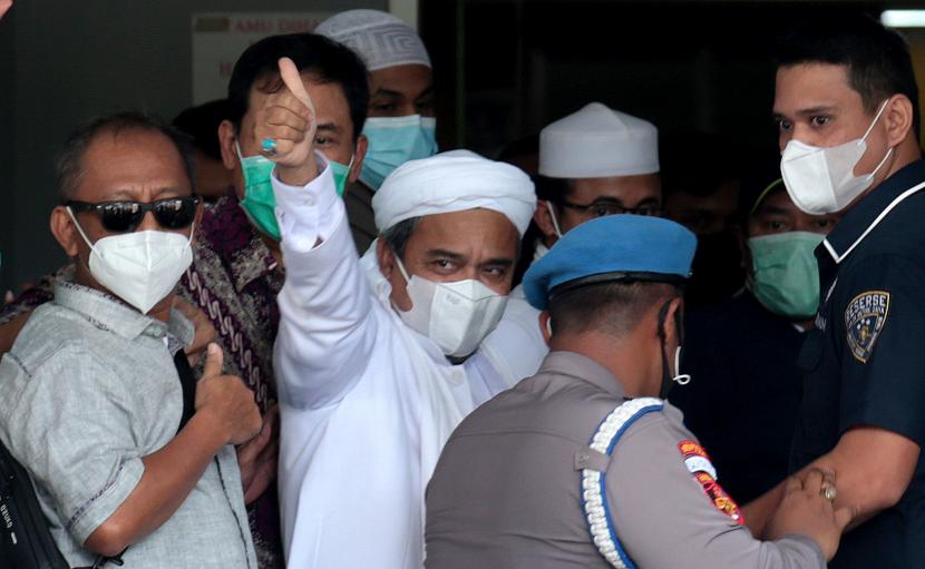 Adilkah? Banyak Kerumuman Massa, Cuma Habib Rizieq yang Didenda dan Penjara