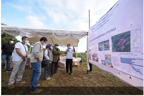 Wakil Gubernur Jawa Barat Uu Ruzhanul Ulum saat meninjau lokasi eksplorasi PLTB Ciemas di Kecamatan Ciemas, Kabupaten Sukabumi, Rabu (8/9/2021). (Foto: Aldien/Biro Adpim Jabar)