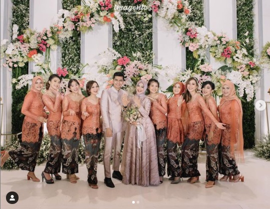 Romantis dan Saling Melengkapi! Ria Ricis Tutupi Kekurangan Teuku Ryan (Foto: IG RiaRicis1795)