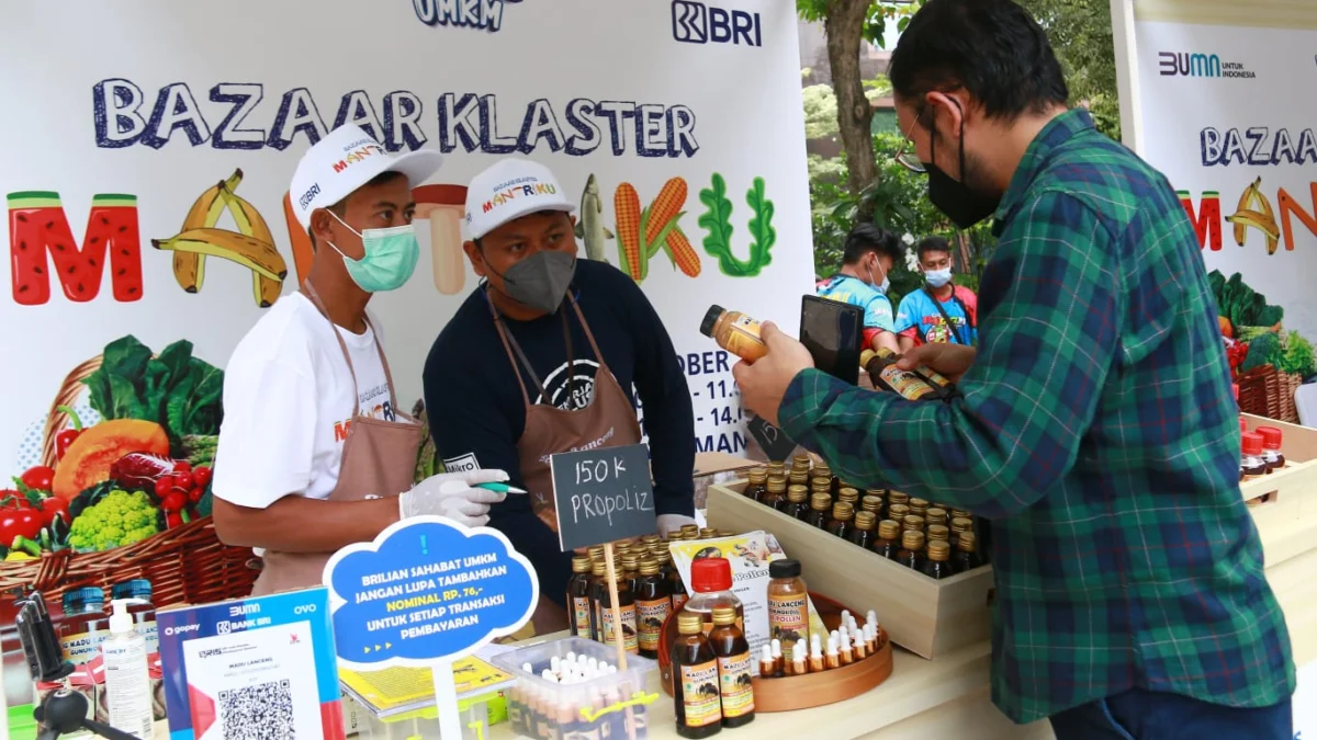 Terus Dorong Geliat UMKM, BRI Gelar Bazaar Klaster Mantriku