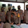 Gerai Vaksinasi Presisi Bagi-Bagi Hadiah
