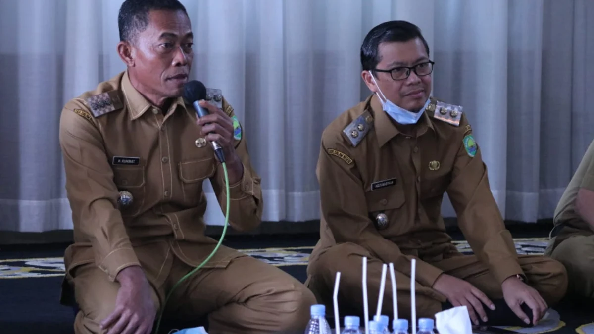 Kejar Target Vaksinasi, Bupati Akan Beri Apresiasi dan Hukuman kepada Kecamatan