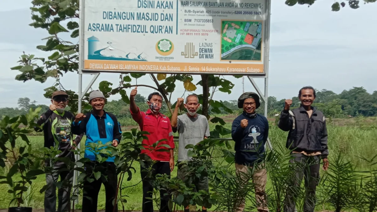 Dewan Da'wah Lakukan Penanaman Pohon di DAS Cilamatan Bersama Pemerhati Lingkungan