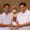 Airlangga Menjadi Salah Satu Tokoh Zakat Nasional yang Konsisten Lanjutkan Implementasi Keuangan Inklusif melalui Pemberdayaan Zakat