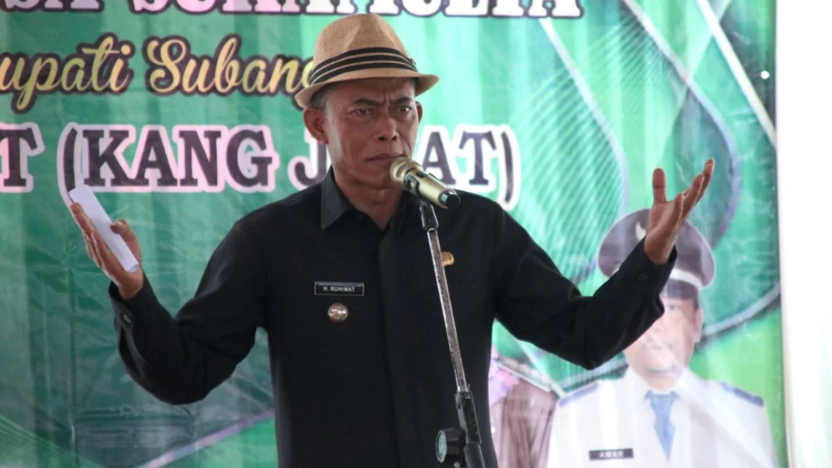 YOGI MIFTAHUL FAHMI/PASUNDAN EKSPRES BAHAS ANGGARAN: Bupati Subang H Ruhimat berharap APBD 2022 tak terganggu oleh Covid-19.