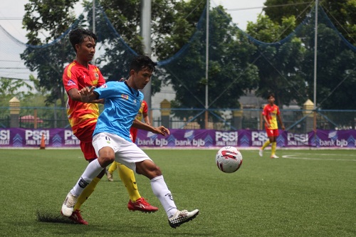 GOL KEDUA: Pemain tengah Persikas Subang Unggul Perkasa mencetak gol kedua ke gawang Persipu Depok di Semifinal. Kemenangan 2-0 atas Persipu membawa Persikas Subang lolos Liga 3 Seri 1 Jabar. (VERRY KUSWANDI/PASUNDAN EKSPRES)