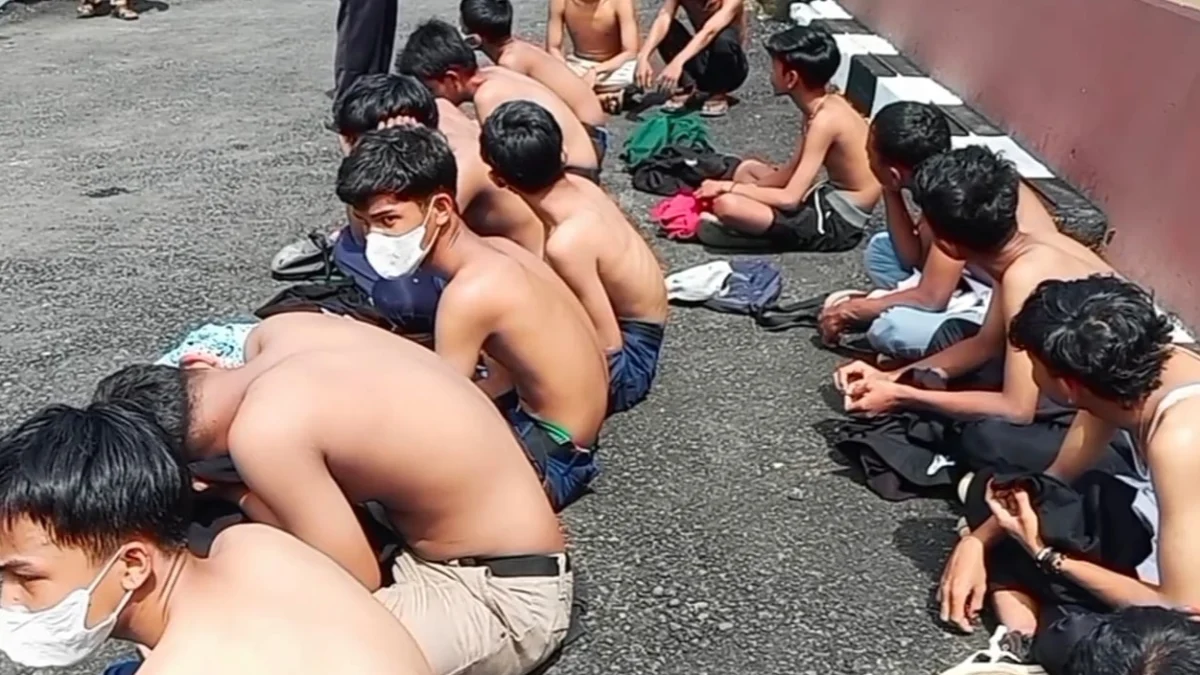 Sejumlah Pelajar Diduga Akan Tawuran Diamankan Polisi di Pamanukan Sejumlah Pelajar Diduga Akan Tawuran Diamankan Polisi di Pamanukan