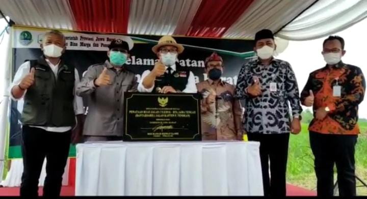 Jalan Penghubung Jabar Jateng Diresmikan, Ridwan Kamil: Strategis Bagi Pengembangan Perekonomian