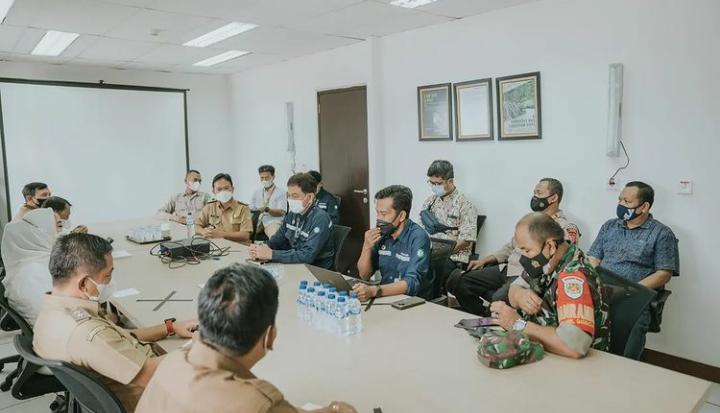 Jalan Cikalong-Cilamaya Diperbaiki Bulan Ini Jalan Cikalong-Cilamaya Diperbaiki Bulan Ini