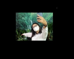 PENGHIJAUAN: Konsep Go Green Semarakkan Imlek di Stasiun Daops III Cirebon. ABDULLAH/RADAR CIREBON